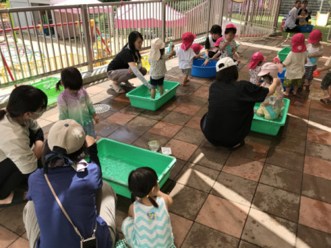 水遊び